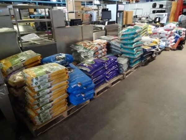 Pet And Animal Food Liquidation Pallet